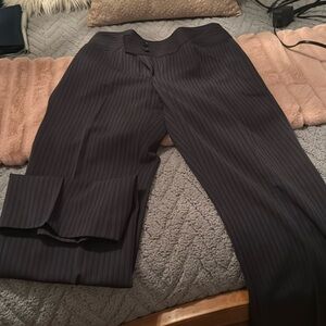 Pin strip 
Size 6 
Boot cut